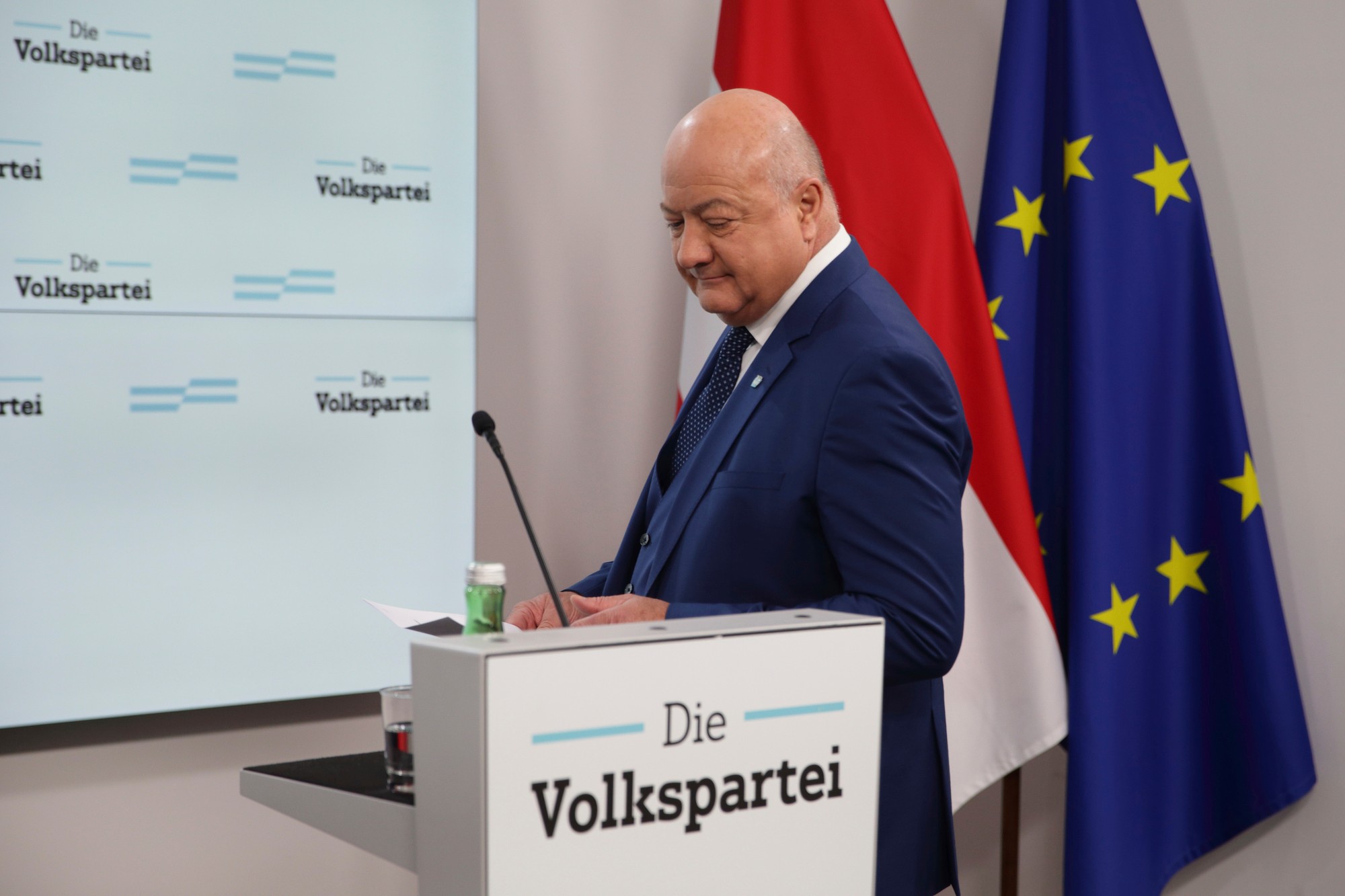 Nový dočasný líder Rakúskej ľudovej strany (ÖVP) Christian Stocker.