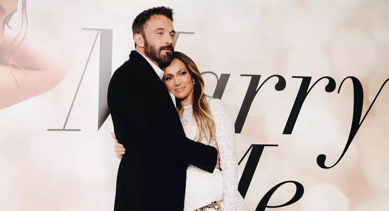 Ben Affleck et son épouse Jennifer Lopez lors de la projection de 'Marry Me', à Los Angeles, le 8 février 2022 © Getty Images