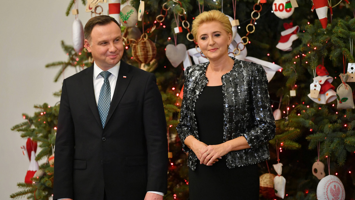 Prezydent Andrzej Duda z małżonką Agatą Kornhauser-Dudą wezmą udział 6 stycznia w Orszaku Trzech Króli, który przejdzie ulicami Wadowic – podała dziś Kancelaria Prezydenta RP.