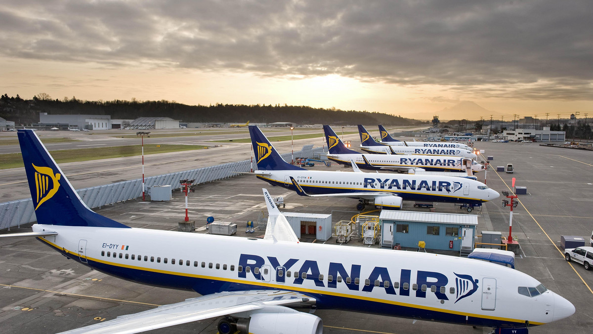 Ryanair obiecuje, że do 2023 roku stanie się "wolny od tworzyw sztucznych". Irlandzkie tanie linie lotnicze zobowiązały się do wyeliminowania wykorzystania nie nadających się do recyklingu tworzyw sztucznych w samolotach, w centrali i wszystkich swoich bazach.