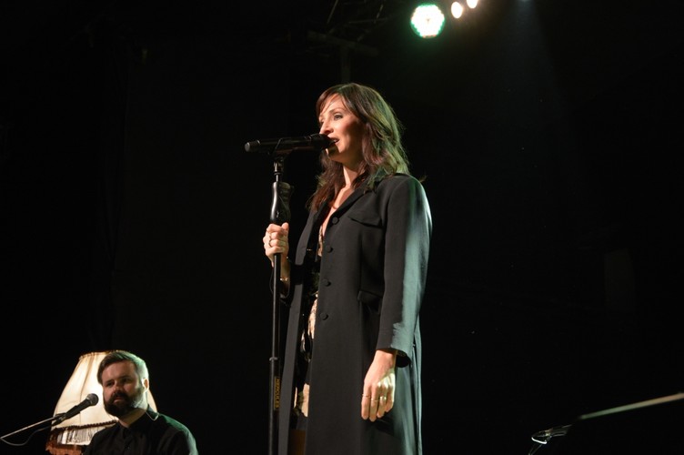 Natalie Imbruglia zagrała w warszawskim klubie Stodoła, 26 kwietnia 2017 roku.