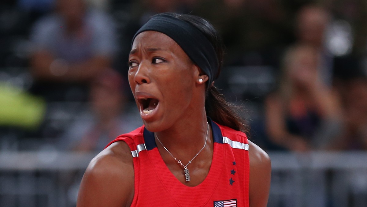 Destinee Hooker-Coulter, reprezentantka Stanów Zjednoczonych i zawodniczka Hwaseong IBK Altos, w jednym z ostatnich meczów doznała kontuzji. Musimy przyznać, że ta sytuacja wygląda przerażająco.