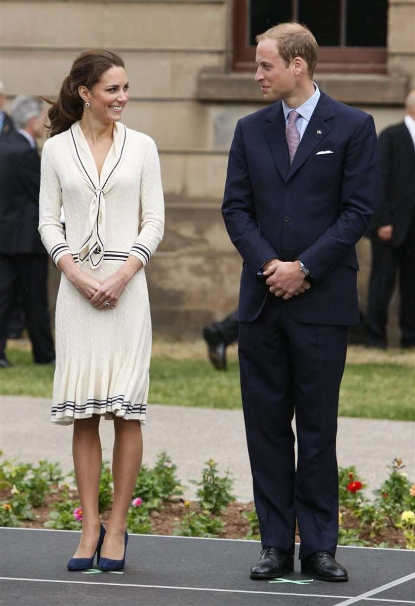 Kate Middleton urodzi bliźniaki?