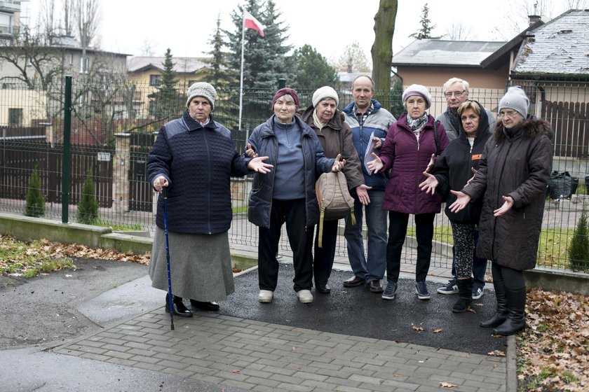 Tą drogą chodziliśmy przez 40 lat! Teraz ją zagrodzono!