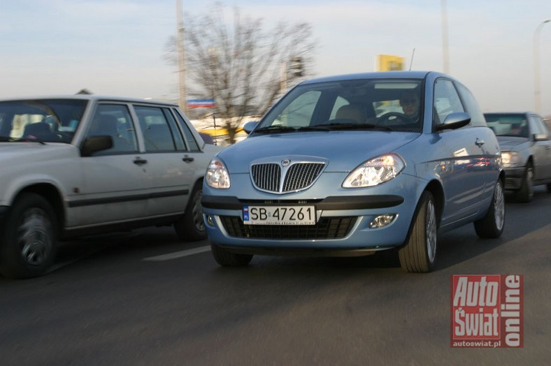 Lancia Ypsilon