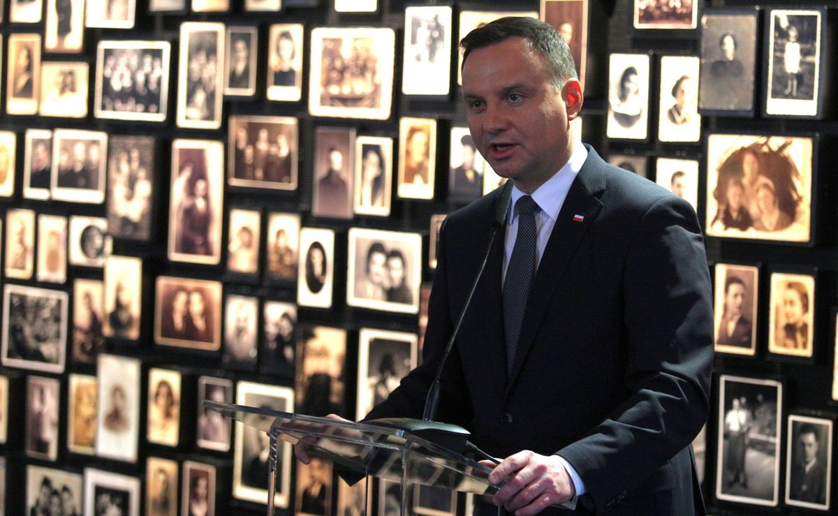 Andrzej Duda na terenie obozu Auschwitz-Birkenau