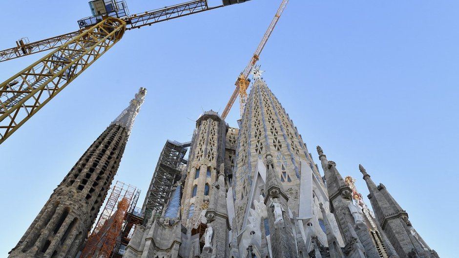 Prace przy bazylice Sagrada Familia na zdjęciu z 29 listopada 2021 r.