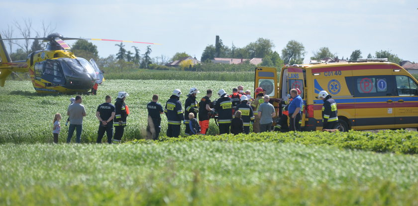 Ojciec rzucił się na pomoc synkowi. Odkopywał go gołymi rękami spod ziemi. Nowe fakty o tragedii koło Włocławka