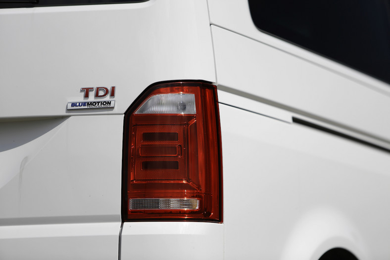 Volkswagen T6 Multivan 2.0 BiTDI Comfortline 3400