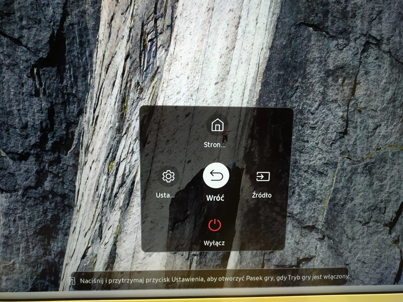 Samsung Smart Monitor M8 – ekran ustawień wywoływany przyciskiem na tyle monitora