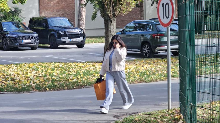 Ana Sević, paparaco