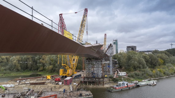 Most pieszo-rowerowy w Warszawie otwarty już dzisiaj! Miasto zaprasza na spacer