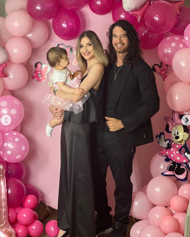 Mario Cimarro a Bronislava Gregušová oslávili rok svojej dcérky Briany.