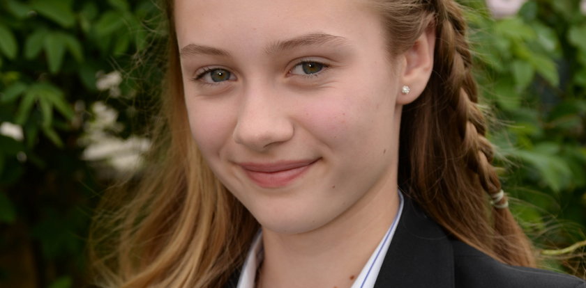 Jolie zachwycona 12-letnia Polką