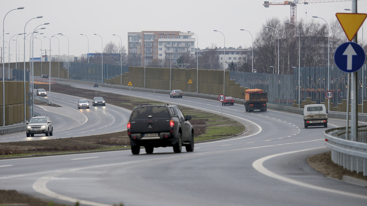 Pięć miesięcy wcześniej niż planowano został oddany do użytku ostatni odcinek trasy W-Z w Gdańsku, jednej z najważniejszych arterii w mieście. Dwupasmowa trasa łączy centrum miasta z obwodnicą Trójmiasta i autostradą A-1.