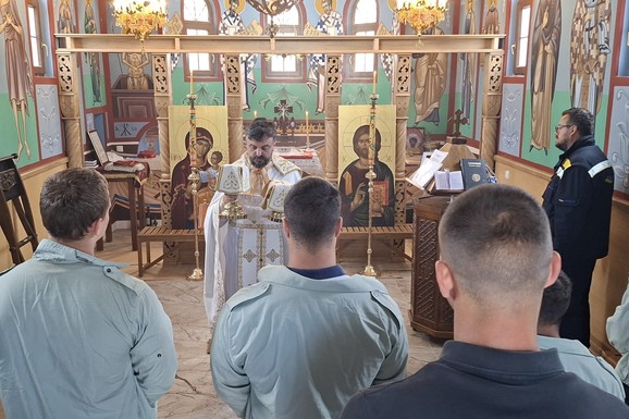 (VIDEO) Kriminalci, ubice i silovatelji pred njim SKIDAJU TERET SA SVOJE DUŠE: Ispovest Dejana, sveštenika i duhovnika valjevskog zatvora za maloletnike