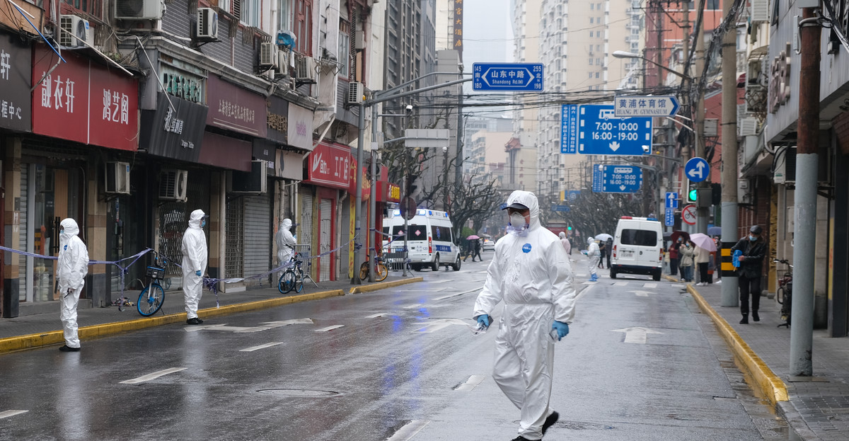 Miasto w Chinach zamyka się z powodu wzrostu liczby przypadków COVID-19 (zdjęcie ilustracyjne)
