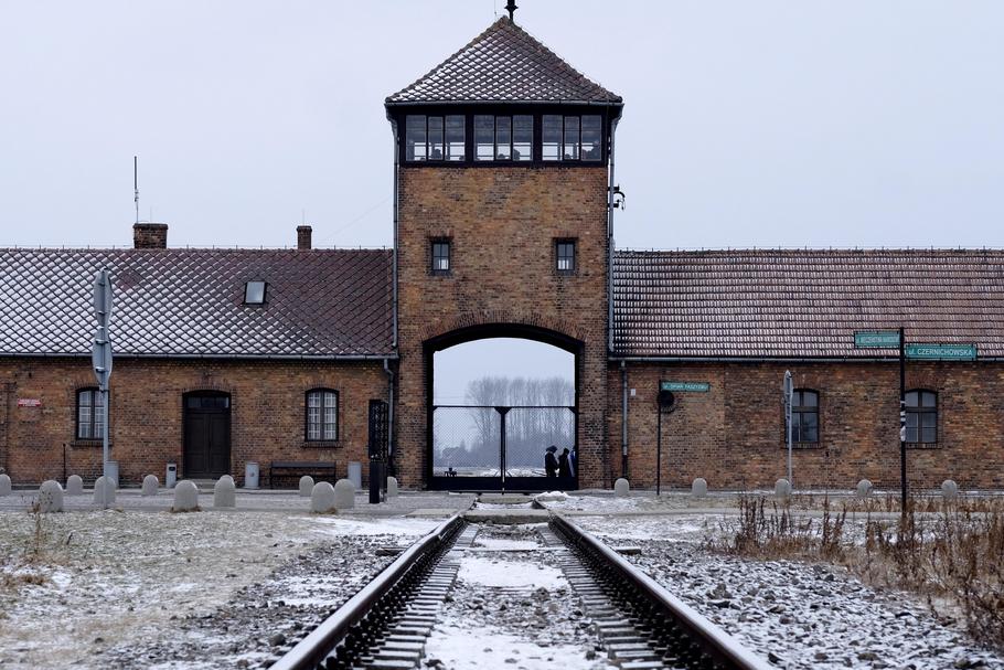 Brama obozu Auschwitz II-Birkenau