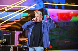 kazik długo chorował, fani drżeli o jego zdrowie. tak teraz wygląda [foto]