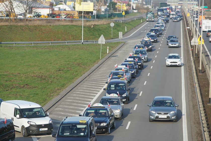 Protest taksówkarzy w największych miastach Polski