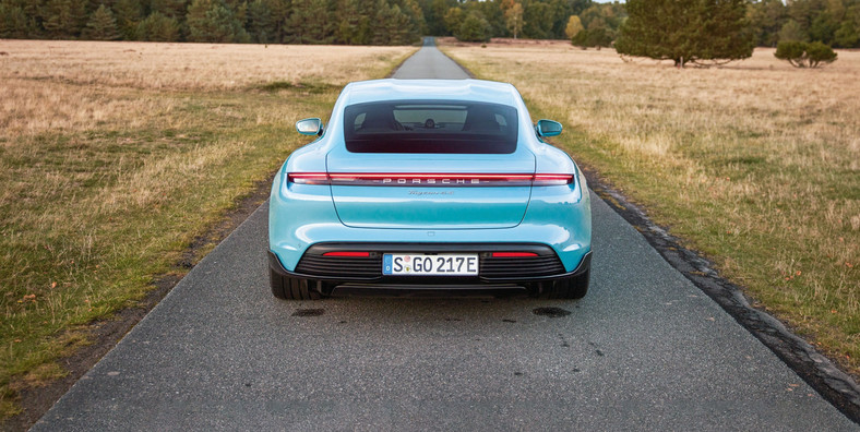 Porsche Taycan 4s: test długodystansowy 100 tys. km