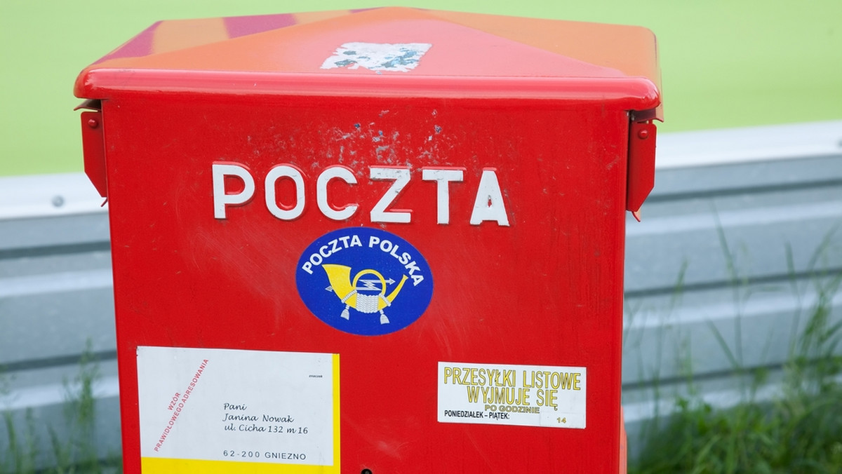 Poczta Polska: ktoś podszywa się pod listonoszy. Policja: nie mamy takich sygnałów