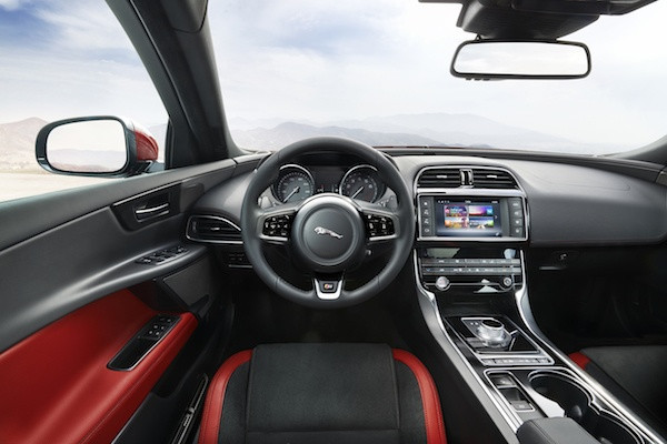 Nowy Jaguar XE - światowa premiera