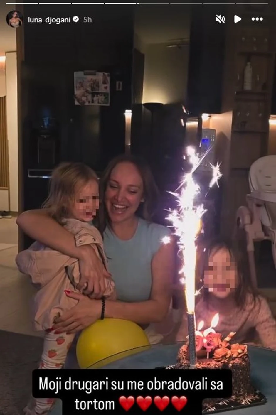 Luna Đogani, objava