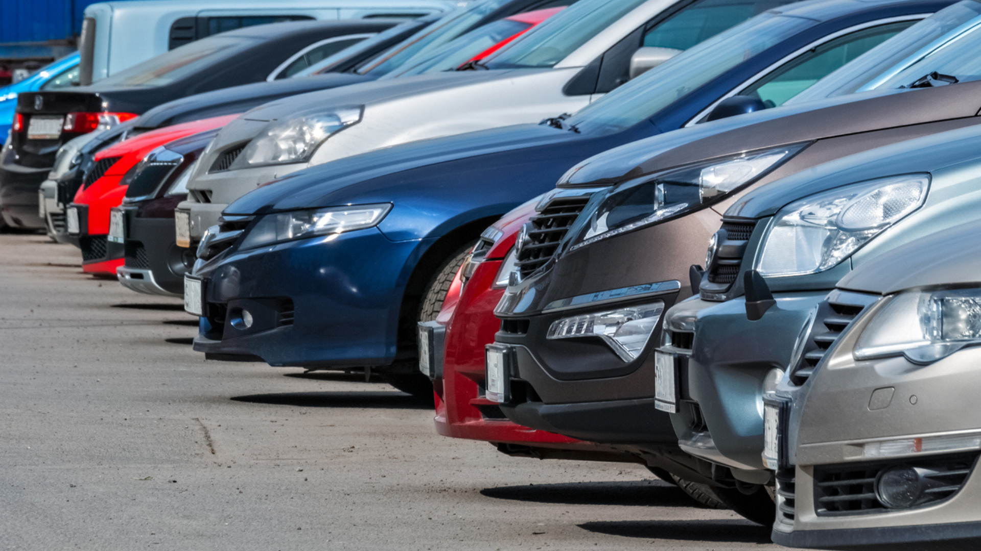 Máte problémy s parkovaním? (ilustračné foto)