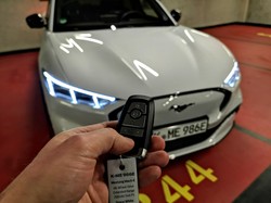 Ford otwiera nową erę. Tak samochody elektryczne wyprą spalinowe