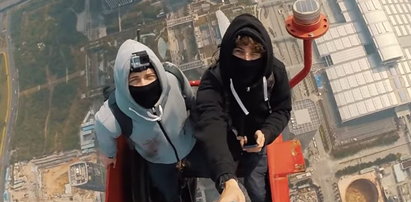 Wspięli się na najwyższy budynek w Chinach i zrobili sobie selfie