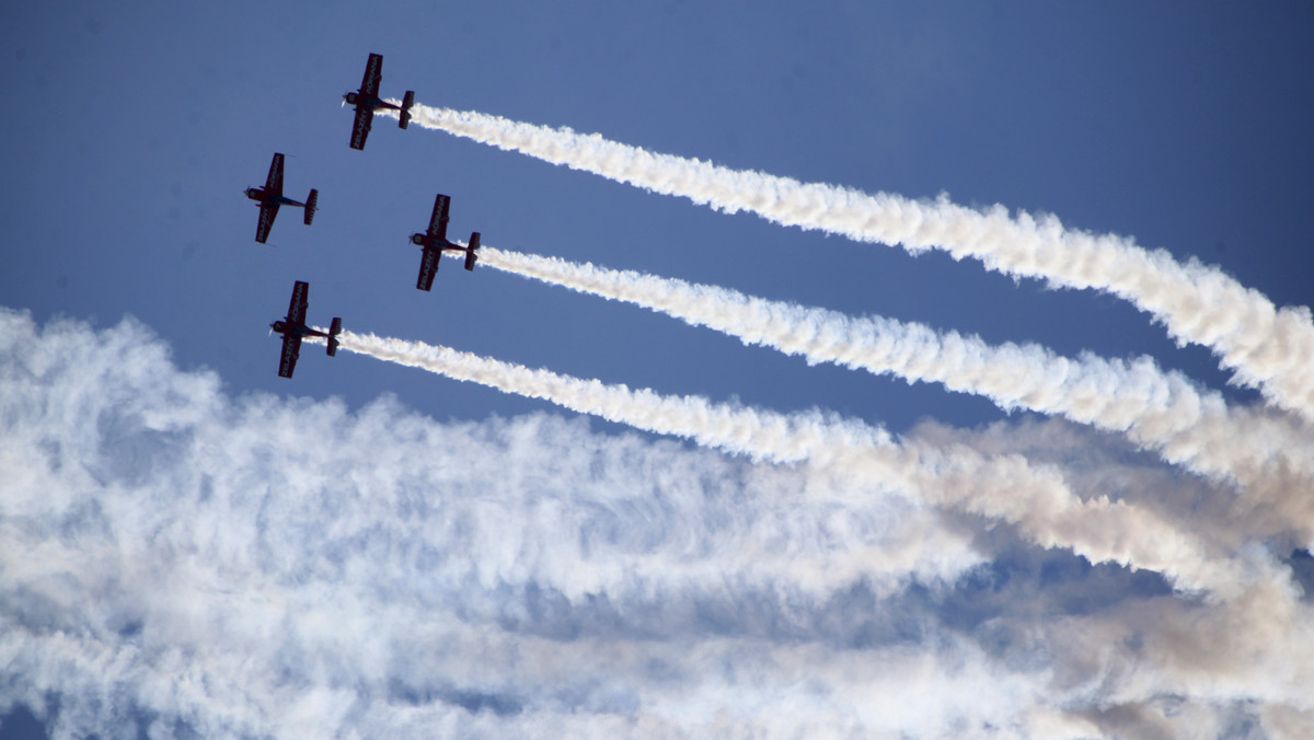 Prawie 70 tys. osób podziwiało pokazy lotnicze Poznań Air Show, które w weekend odbywały się na lotnisku Ławica. Miłośników lotnictwa przyciągnęła możliwość podziwiania 720 minut pokazów z udziałem około 80 maszyn wojskowych i cywilnych.