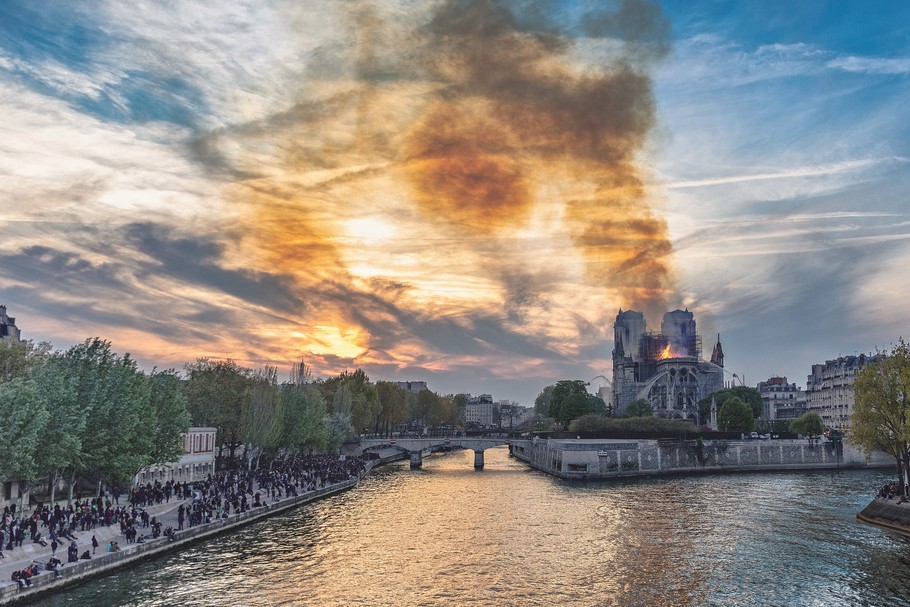 Odbudowa katedry Notre-Dame to przykład na to, że zastosowanie technologii „cyfrowych bliźniaków” znanej z Industry 4.0 znajduje coraz szersze zastosowanie  