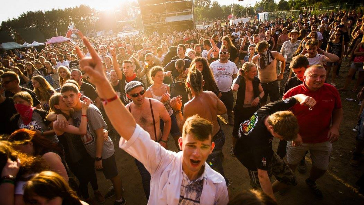 Wielkimi krokami zbliża się 9. edycja Cieszanów Rock Festiwal, największej imprezy rockowej w południowo-wschodniej Polsce. Organizatorzy udostępnili właśnie program godzinowy imprezy.