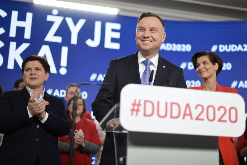 Pozytywnie o prezydenturze Andrzeja Dudy wypowiada się 57 proc. badanych