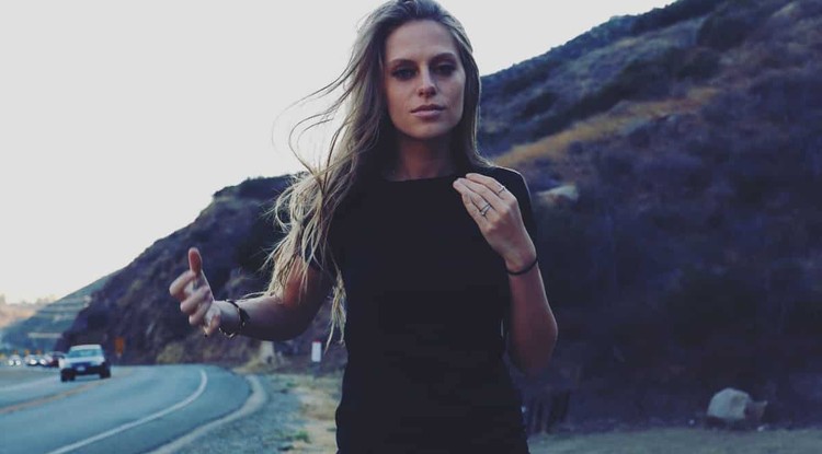 Egy igazi nyári slágerrel indítja a júliust Nora En Pure és Lika Morgan