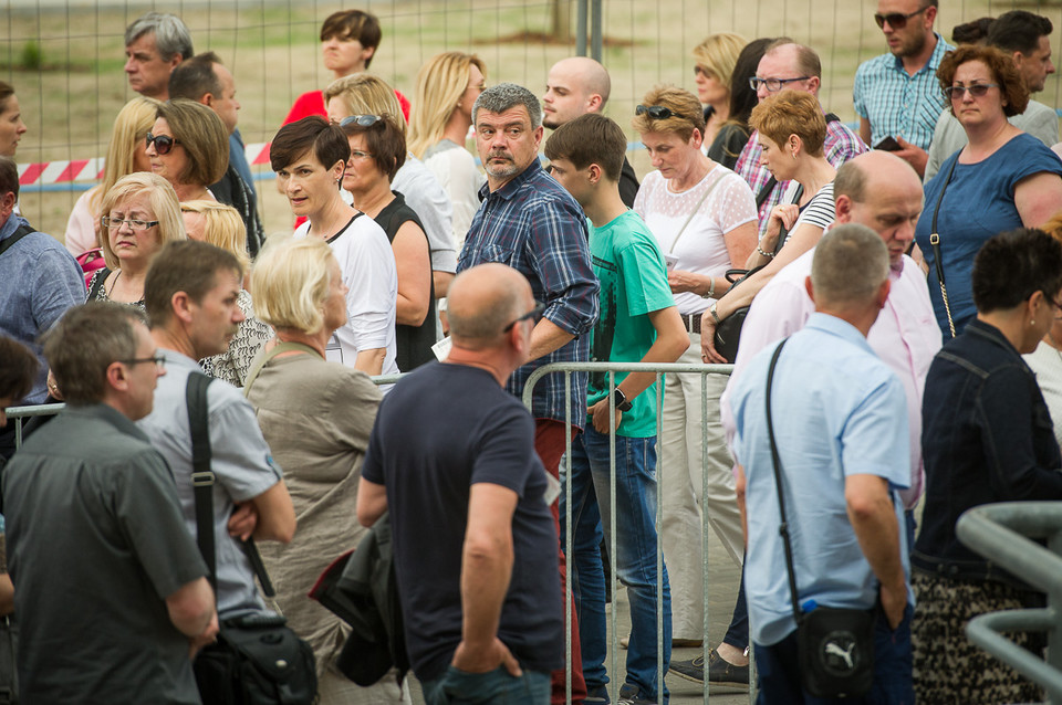 Publiczność na koncercie Roda Stewarta w Atlas Arenie w Łodzi