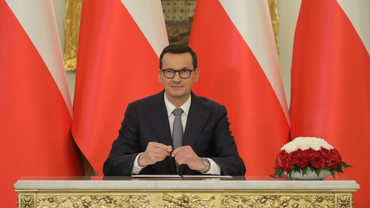 POLITICO o zaprzysiężeniu rządu w Polsce. "Nie więcej niż 14 dni"