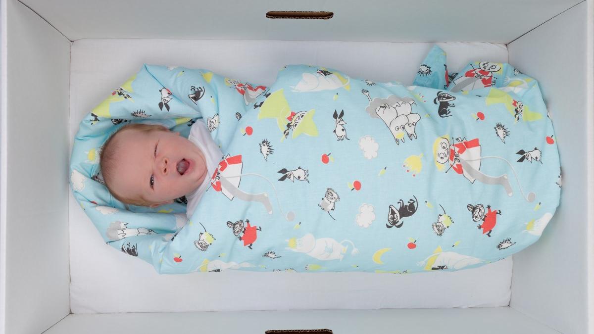 Miért alszanak dobozban a finn babák? - Blikk