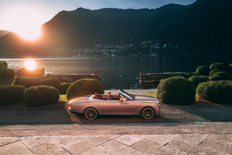 Willa, luksusowy kabriolet i jezioro Como. To jest życie!