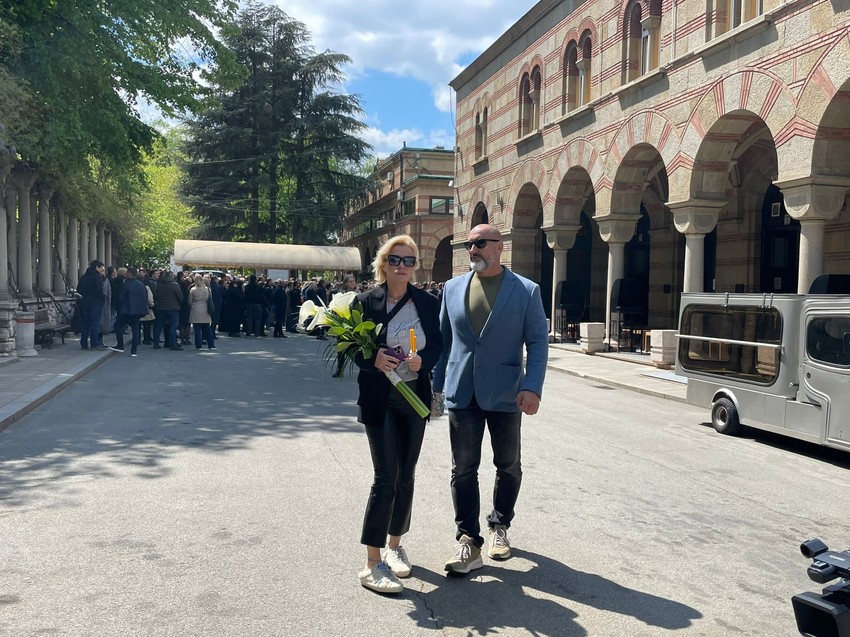 Tanja Rađenović na sahrani