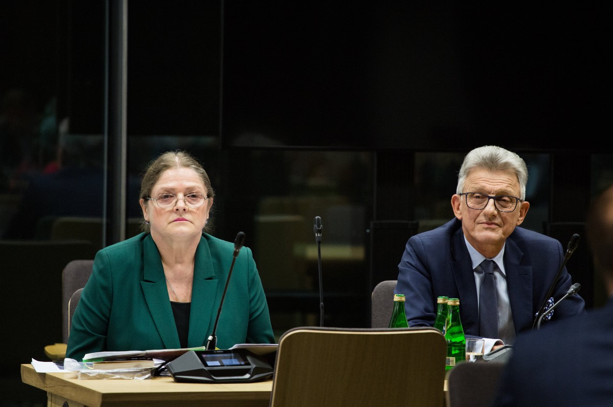 Byli posłowie PiS Krystyna Pawłowicz i Stanisław Piotrowicz, którzy obecnie zasiadają w Trybunale Konstytucyjnym