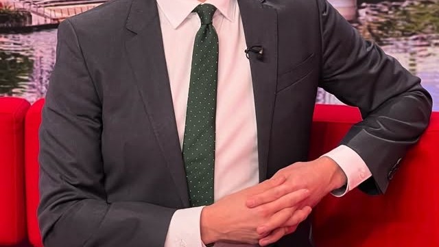 Britský moderátor Ben Boulos. 