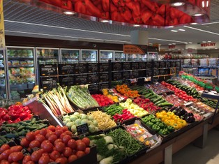 Delikatesy padają jak muchy. Jaki los czeka sieć Piotr i Paweł?