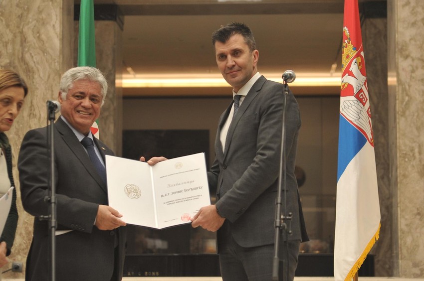 Ambasador Alžira Abdelahamid Šebšub i ministar Zoran Đorđević