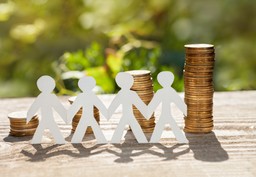 Fundacja rodzinna w 2026 – kiedy warto ją założyć, jakie korzyści i ryzyka?