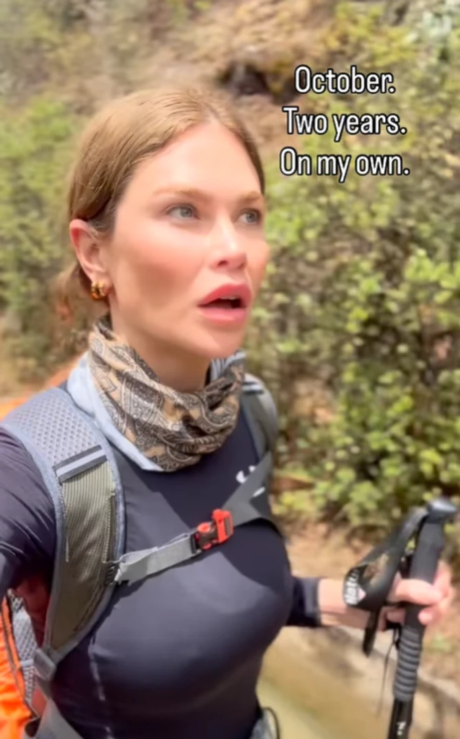 Megan kapmuje i planinari da bi skrenula misli