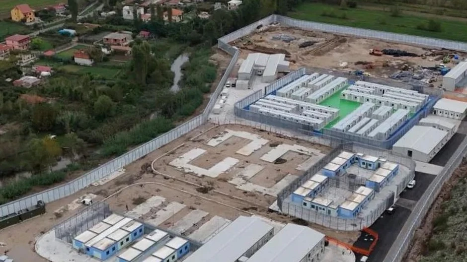 Kamp za prihvat izbeglica i migranata Gjader u Albaniji | Foto: Reuters