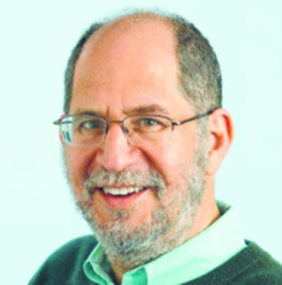 Max Bazerman, profesor psychologii ze Szkoły Biznesu Uniwersytetu Harvarda. Zajmuje się głównie problematyką etyki w działalności gospodarczej. W 2011 r. wydał razem z Ann Tenbrunsel książkę „Blind Spots. Why We Fail to Do What’s Right and What to Do about It” (Martwy punkt. Dlaczego nie robimy tego, co właściwe, i czy możemy coś z tym zrobić)