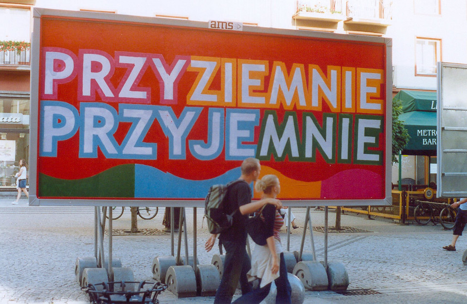 "Przyziemnie przyjemnie" (ul. Świdnicka, Wrocław, 2005)